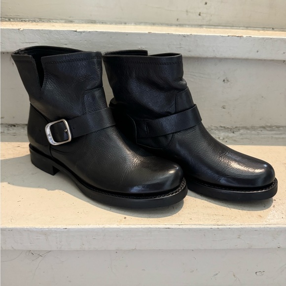 Frye Veronica Boots - Picture 2 of 5